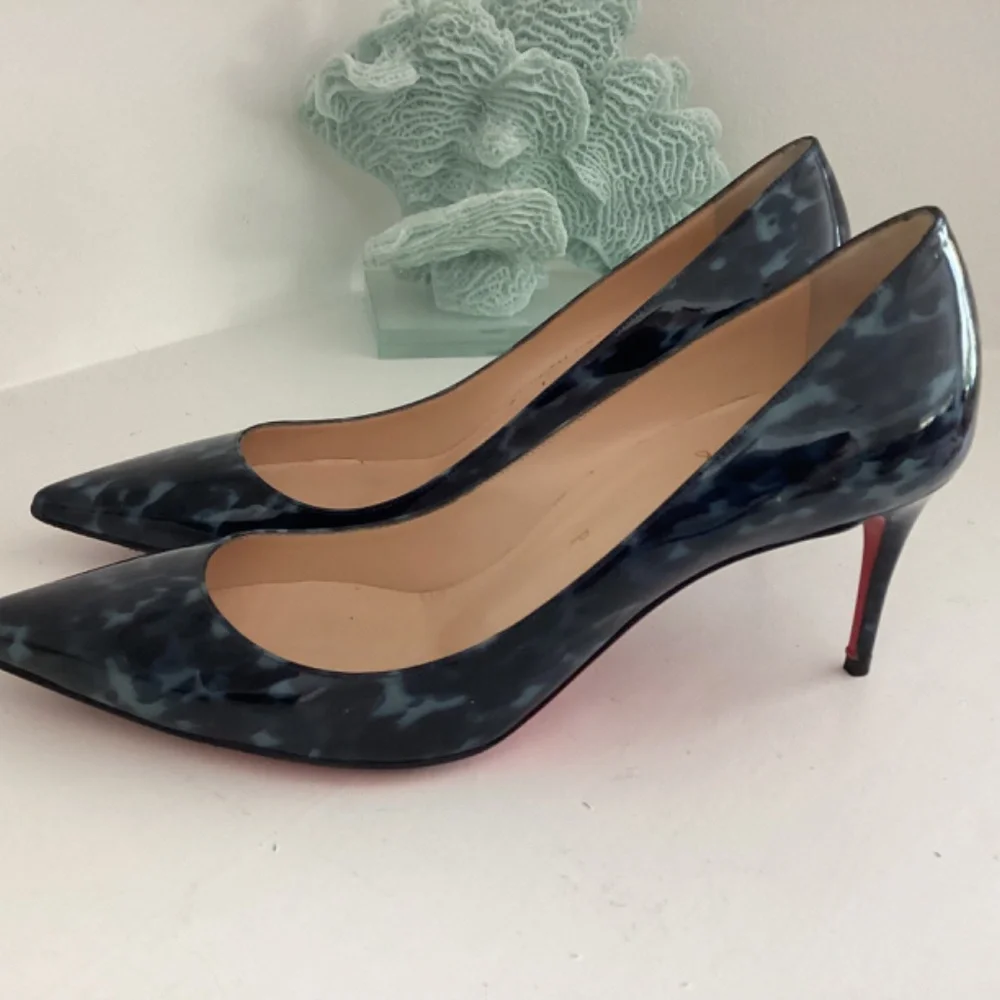 Christian Louboutin Marble Blue Patent Leather Shoes Heels US Sz 7 EUR 38
